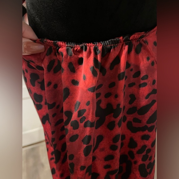 CBR Scarlet red/animal print, neck strap, off shoulder blouse, size L, like new - Picture 6 of 7